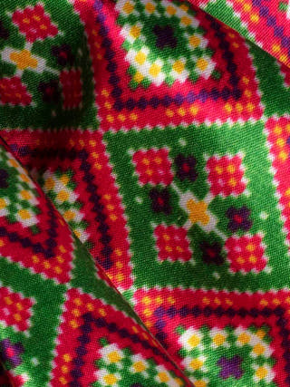 Mor Booti Maheshwari Saree Lime Green and Red With Blouse Piece Manish Saksena